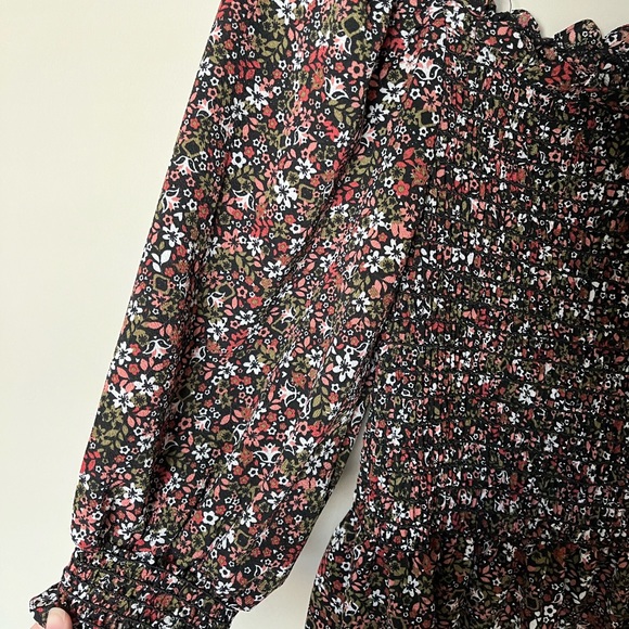 MAX Studio Floral Smocked Puff Sleeve Peplum Blouse Top | Size M - Picture 5 of 9